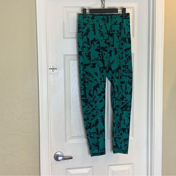 Yitty Spotlight Shaping High Rise Teal and Black Leggings Size Large - Picture 3 of 9
